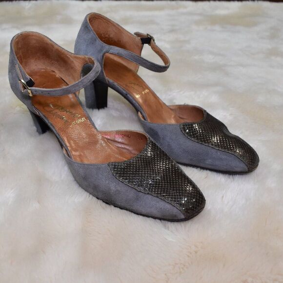 Salvatore Ferragamo VTG Gray Suede Leather Heels Sz 8.5 Block Ankle Strap - Picture 14 of 14